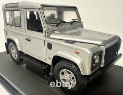 118 LAND ROVER Defender 90 SWB 1/18 4x4 Off Road Jeep