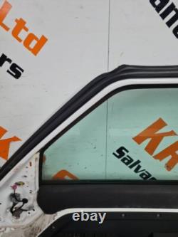 2020-25 Land Rover Defender 110 L663 Front Door Driver Off Right Side (damaged)