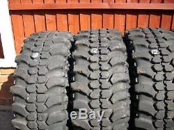 4 X Extreme Off Road Tyres With Land Rover Steel Wheels 31-10-50-15