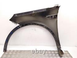 Discovery Sport wing right off side front in 820 Black with moulding L550 2016