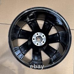 Genuine Range Rover L460 22 Style 7023 Diamond Turned and Black Alloy Wheel