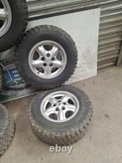 Land Rover Discovery 2 Td5 Set Of 5 Off Roading Wheels And Tyres