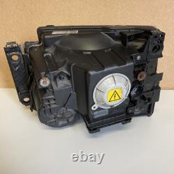 Land Rover Discovery headlight Xenon XBC500102 right off side LR3 2006