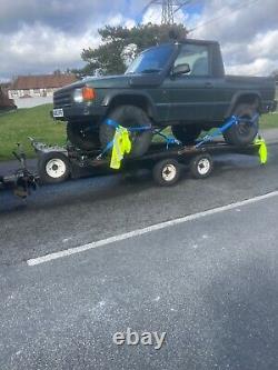 Land Rover Discovery off road truck