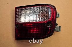 Land Rover Freelander 2004-2006 off right rear bumper tail light lamp XFB500180