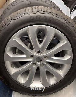 Land Rover Range Rover Vogue Sparkle Silver 5 Twin Spoke Off Road Tyres LR037745