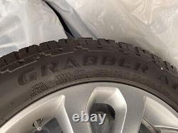 Land Rover Range Rover Vogue Sparkle Silver 5 Twin Spoke Off Road Tyres LR037745