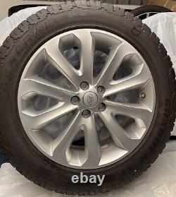 Land Rover Range Rover Vogue Sparkle Silver 5 Twin Spoke Off Road Tyres LR037745