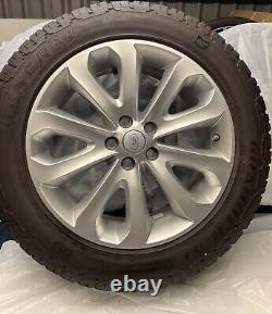 Land Rover Range Rover Vogue Sparkle Silver 5 Twin Spoke Off Road Tyres LR037745