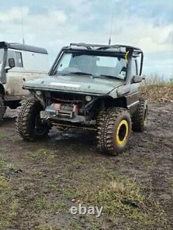 Land Rover discovery off roader