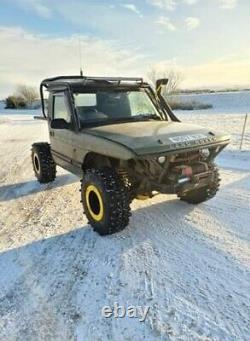 Land Rover discovery off roader