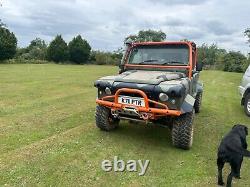 Land rover defender 90 off road