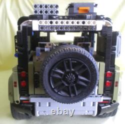 Lego Technic Off-road Land Rover Defender 42110