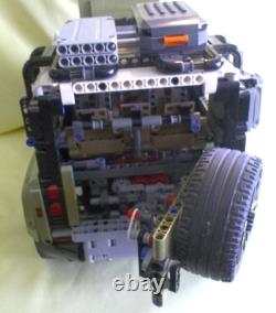 Lego Technic Off-road Land Rover Defender 42110