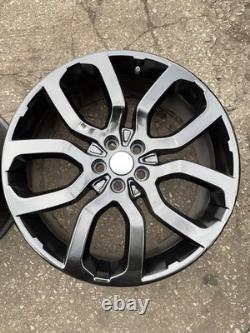 Range Rover 22 Inch Overfinch Alloy Wheel Land Rover set off 4