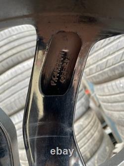 Range Rover 22 Inch Overfinch Alloy Wheel Land Rover set off 4