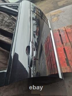Range Rover L405 Door Off Side Front in Santorini Black LRC 820 2013 to 2017